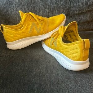 New Balance fuelcore coast sneakers